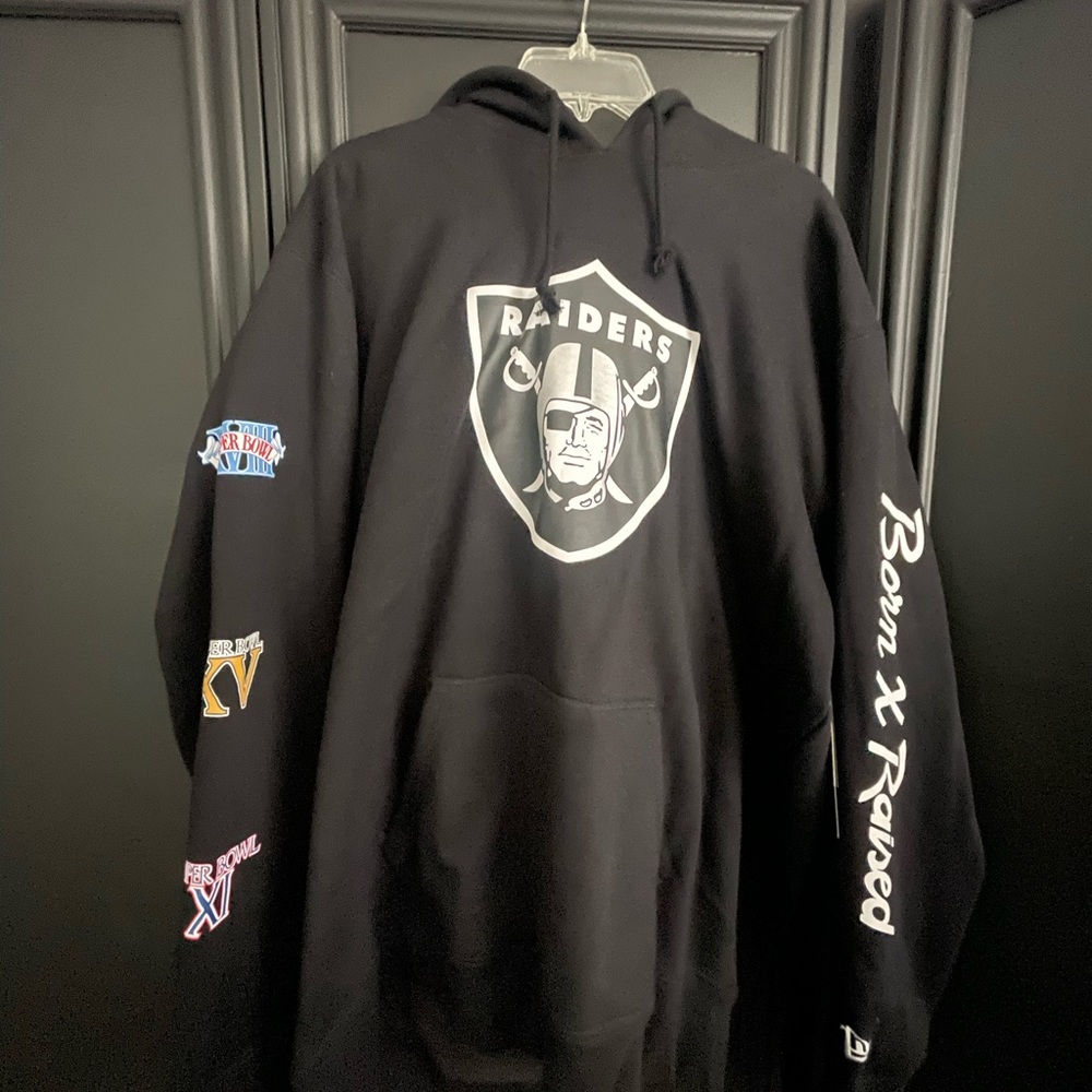 Raiders New Era Born x Raised Black Heavyweight Pullover Hoodie 2 XL New